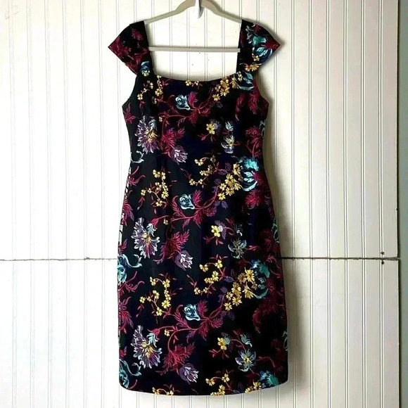 Nicole Miller Dresses & Skirts - Nicole Miller Heavily Embroidered Black dress. Size 12 work party vacation date
